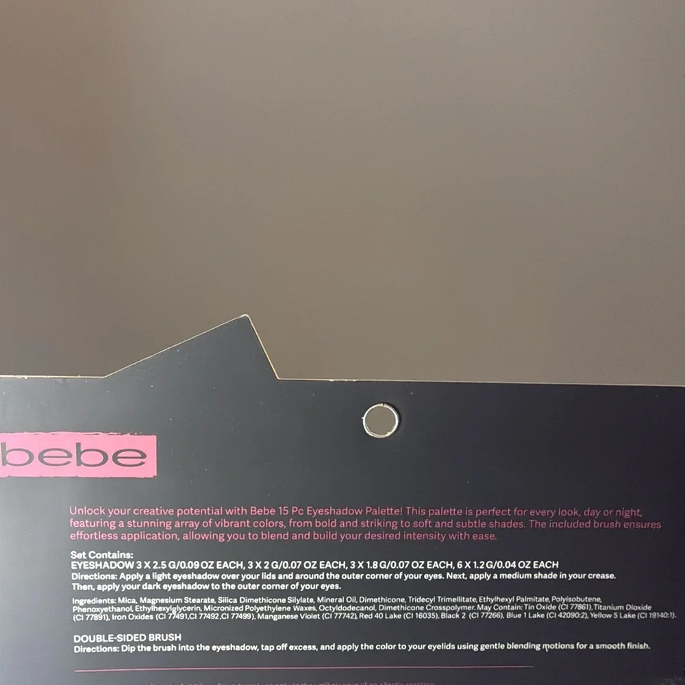 bebe 15-Piece Eyeshadow Palette – Urban Delight